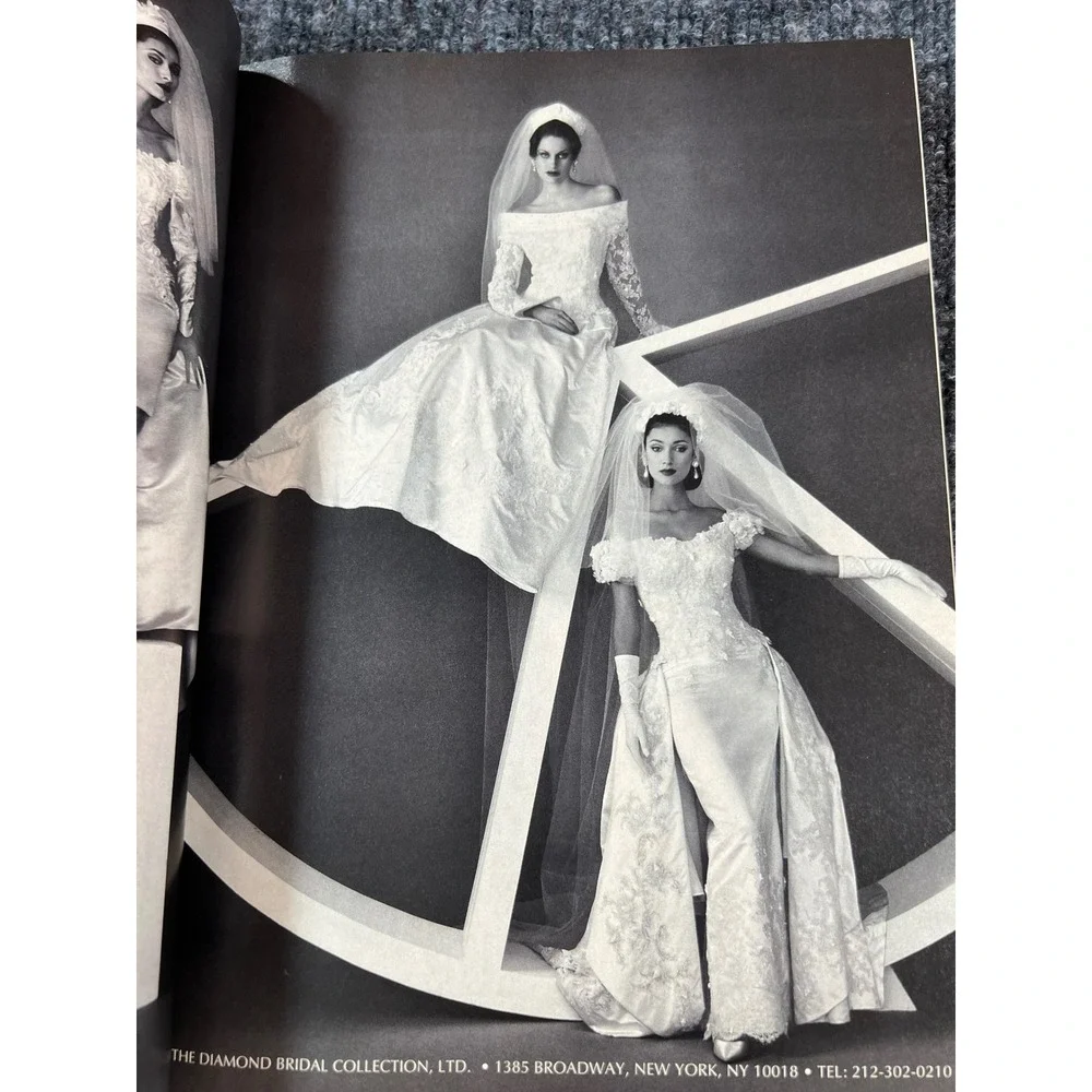 Vintage 90s MODERN BRIDE Magazine August/September 1994 Wedding Gowns Decor Cake